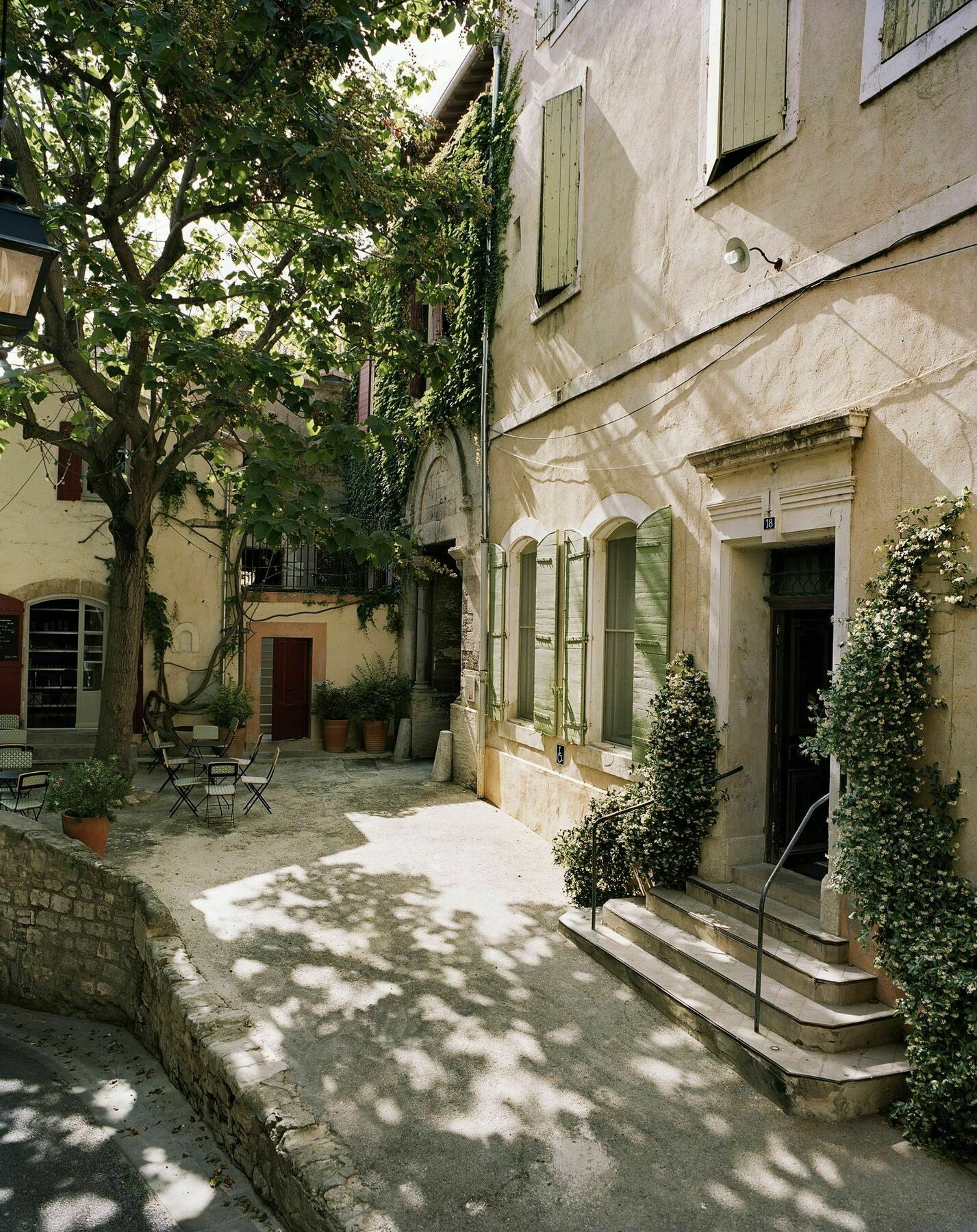 Hotel Du Cloitre Arles Exterior foto